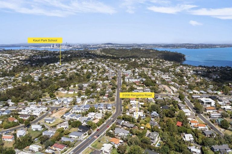 Photo of property in 2/208 Rangatira Road, Beach Haven, Auckland, 0626
