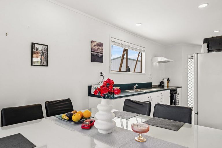 Photo of property in 19 Rewarewa Street, Owhata, Rotorua, 3010