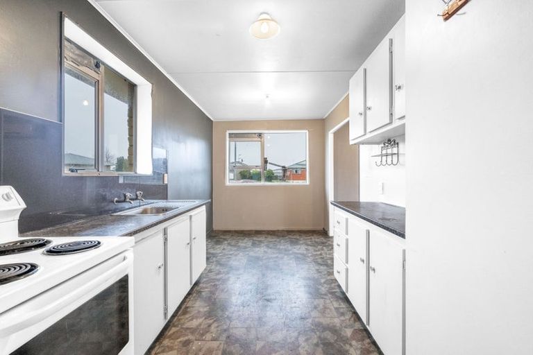 Photo of property in 12 Argyle Street, Kew, Invercargill, 9812