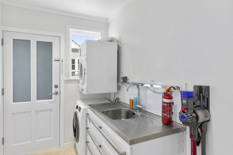 Photo of property in 16 Shearer Crescent, Naenae, Lower Hutt, 5011