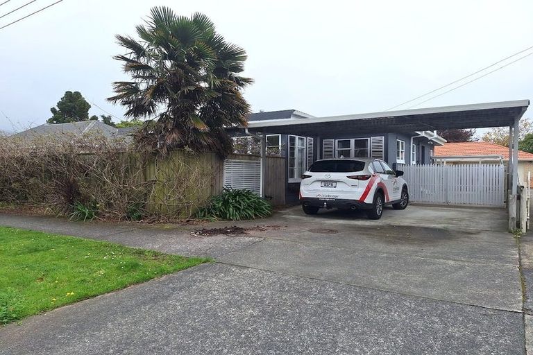 Photo of property in 31 Heretaunga Square, Silverstream, Upper Hutt, 5019