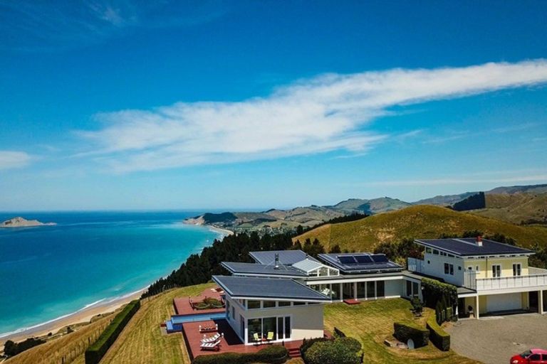 Photo of property in 65 Timoti Road, Waimarama, Havelock North, 4294
