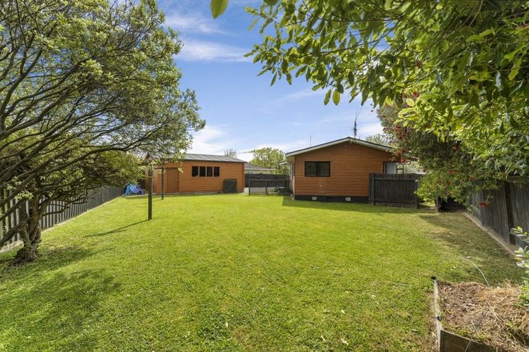 Photo of property in 12 Delta Place, Milson, Palmerston North, 4414