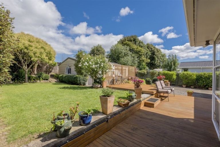 Photo of property in 97 Kawiu Road, Levin, 5510