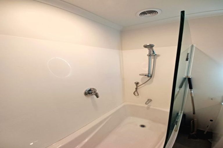 Photo of property in 29 Harore Road, Takanini, 2112