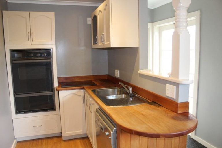 Photo of property in 4 Regent Street, West End, Timaru, 7910