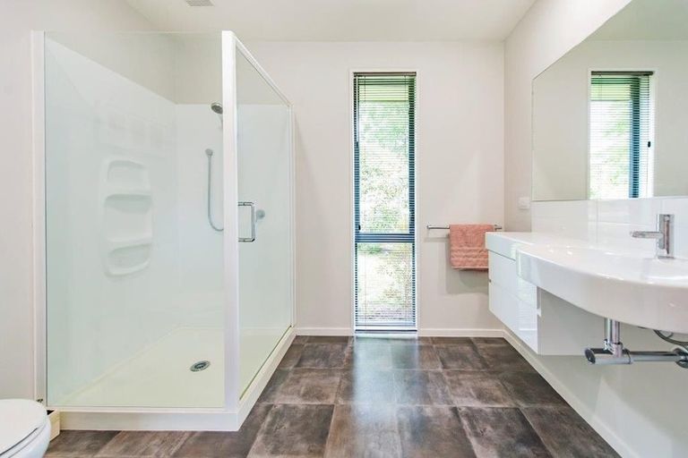 Photo of property in 23 Bridge Street, Southbridge, 7602