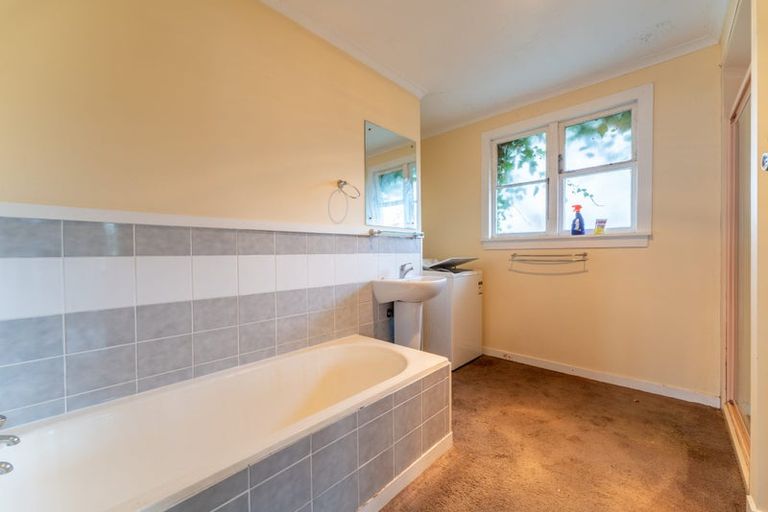 Photo of property in 29 Hughes Street, Waimate, 7924