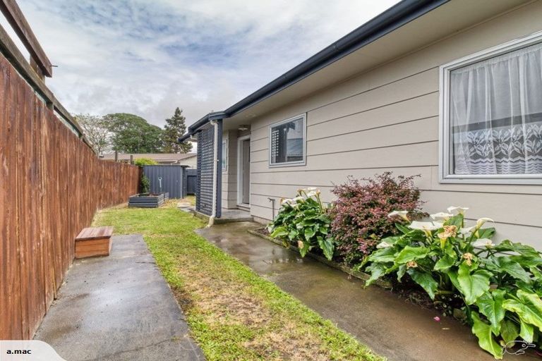 Photo of property in 16b Kilkee Terrace, Flaxmere, Hastings, 4120