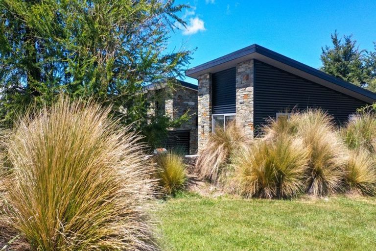 Photo of property in 14 Andrew Don Drive, Lake Tekapo, 7999