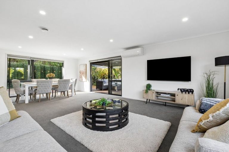 Photo of property in 82 Reynolds Road, Pukekohe, 2120