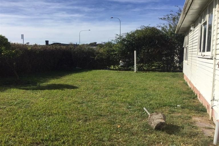 Photo of property in 43 Miranda Street, Avondale, Auckland, 0600