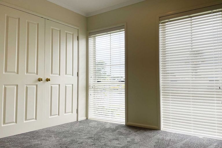 Photo of property in 19 San Bernadino Drive, Henderson, Auckland, 0612