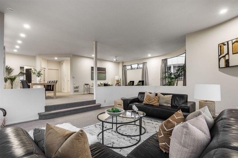 Photo of property in 26 Marellen Drive, Red Beach, 0932