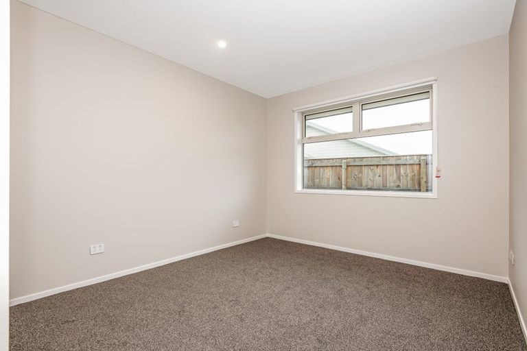 Photo of property in 13 Echo Street, 4702