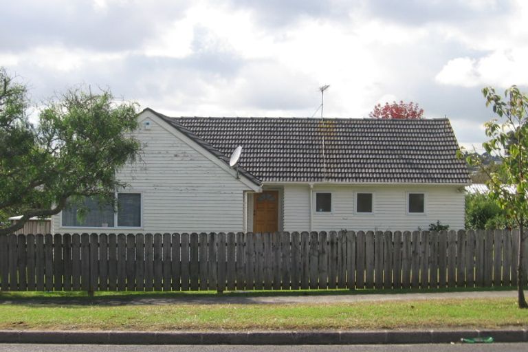 Photo of property in 6 Links Road, New Lynn, Auckland, 0600