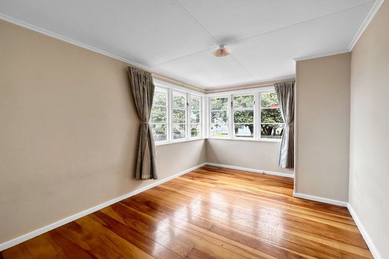 Photo of property in 19 Maire Street, Gonville, Whanganui, 4501