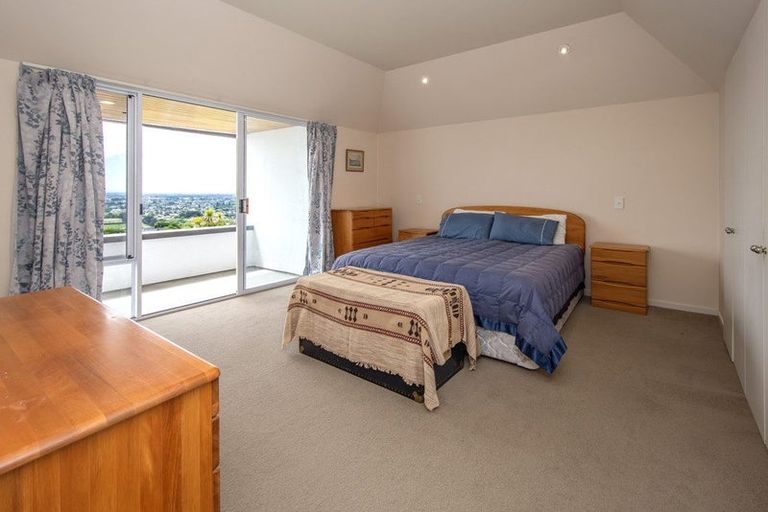 Photo of property in 1/17 Petworth Place, Westmorland, Christchurch, 8025