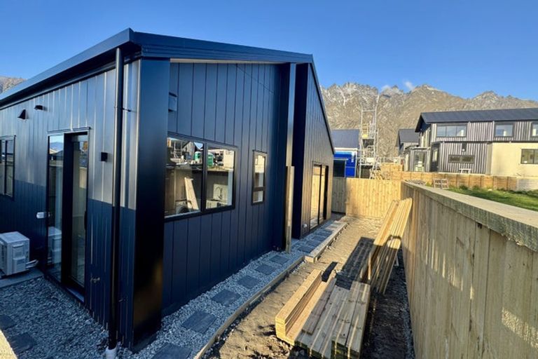 Photo of property in 4 Forage Road, Jacks Point, 9371