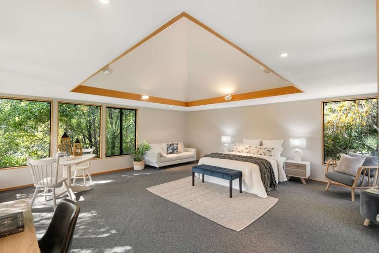 Photo of property in 887 Cashmere Road, Halswell, Christchurch, 8025