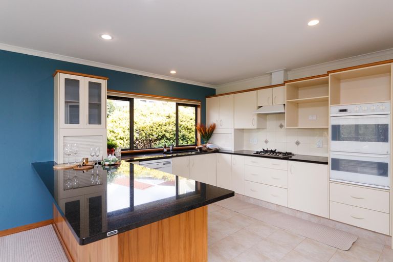 Photo of property in 40 Kilkenny Place, Fitzherbert, Palmerston North, 4410