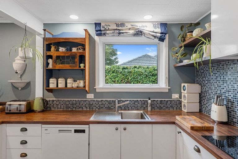 Photo of property in 69 Gregan Crescent, Burnside, Christchurch, 8053