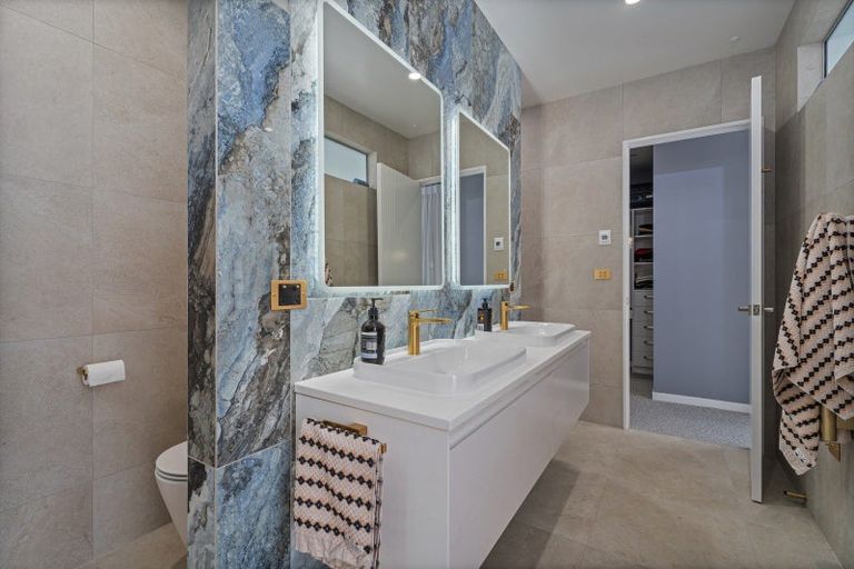 Photo of property in 8 Sara Way, Whitianga, 3510