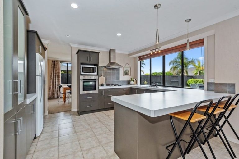 Photo of property in 4 Cabernet Close, Rototuna, Hamilton, 3210