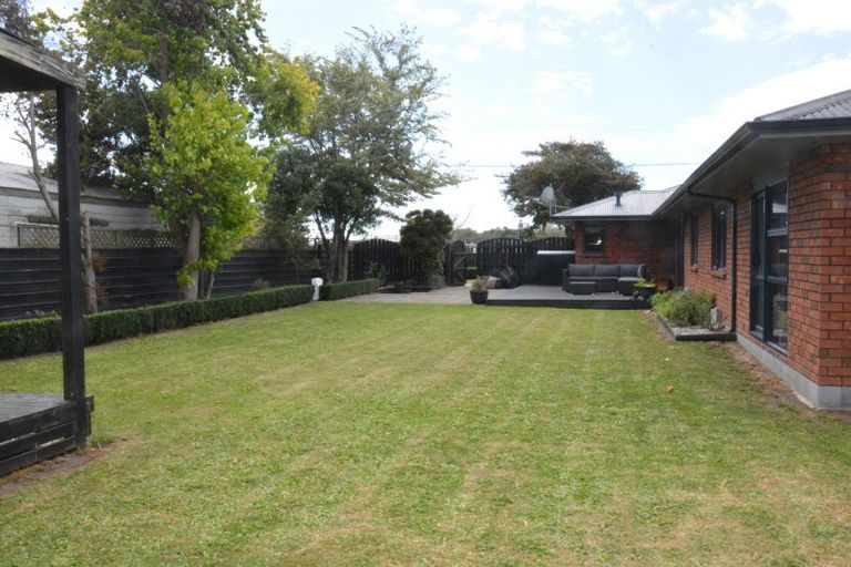 Photo of property in 12 Hunter Street, Normanby, Hawera, 4614