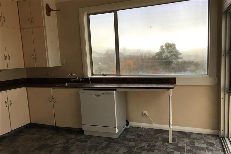 Photo of property in 76 Ravenswood Road, Saint Clair, Dunedin, 9012