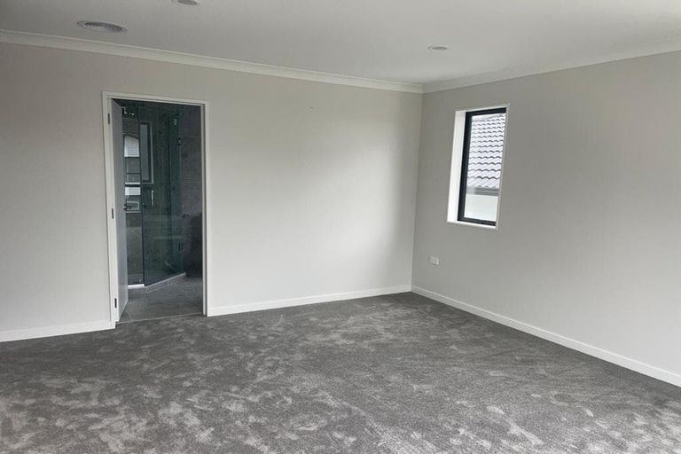 Photo of property in 7 Haku Road, Flat Bush, Auckland, 2019