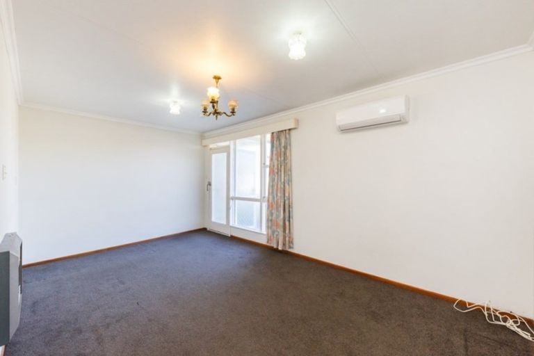 Photo of property in 4/93 Ruahine Street, Roslyn, Palmerston North, 4414