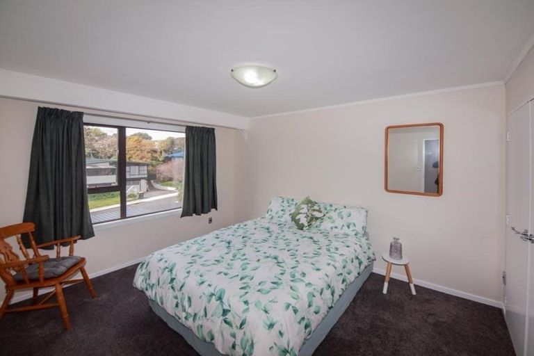 Photo of property in 97a Churton Drive, Churton Park, Wellington, 6037