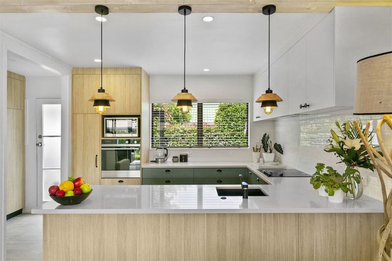 Photo of property in 3a Dorothy Drive, Acacia Bay, Taupo, 3330