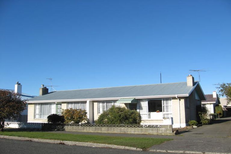 Photo of property in 37 Bourke Street, Windsor, Invercargill, 9810