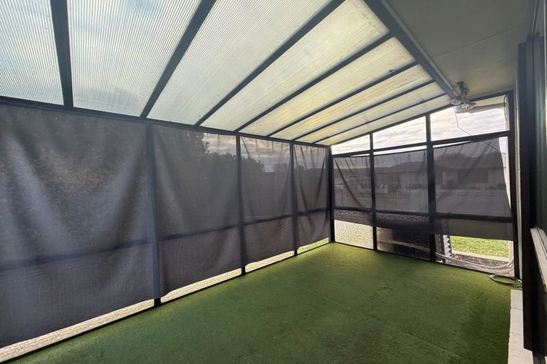 Photo of property in 74 Denise Crescent, Hornby, Christchurch, 8042