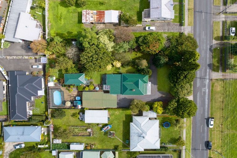 Photo of property in 75-77 Beach Road, Katikati, 3129