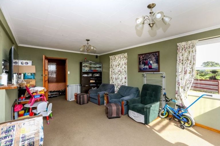 Photo of property in 235 Frankley Road, Frankleigh Park, New Plymouth, 4310