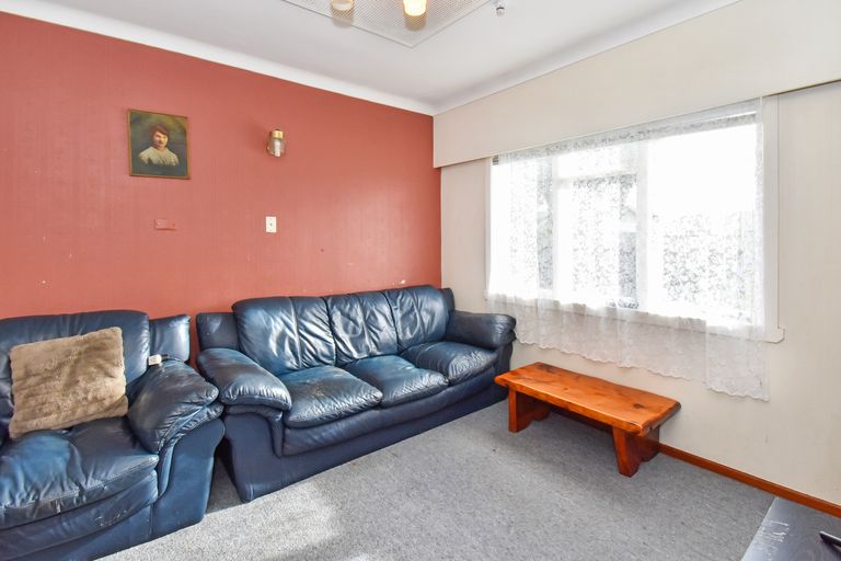 Photo of property in 1/67 Clevedon Road, Papakura, 2110