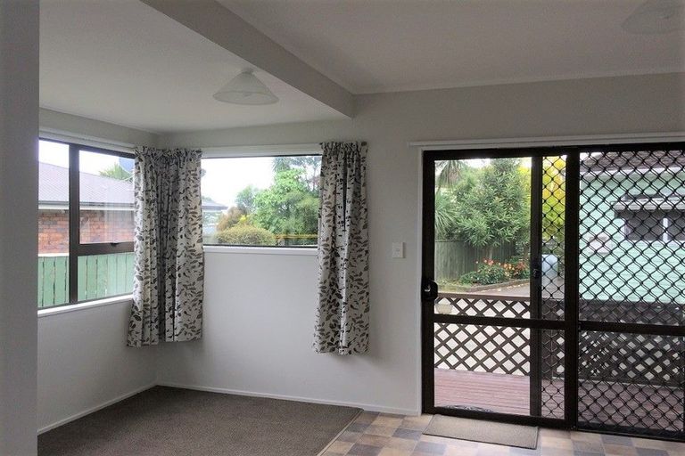 Photo of property in 66 Mako Mako Road, Levin, 5510