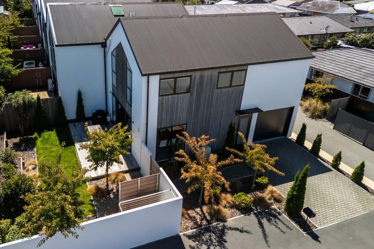 Photo of property in 3/9 Edgeware Road, St Albans, Christchurch, 8014