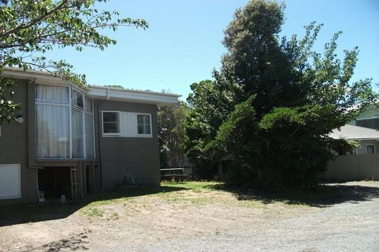 Photo of property in 6 Croft Grove, Moera, Lower Hutt, 5010