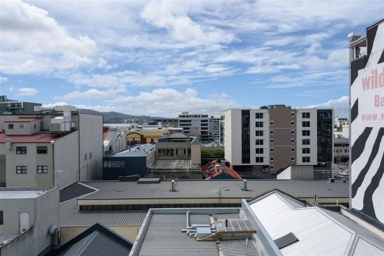 Photo of property in Monvie Apartments, 606/15 Holland Street, Te Aro, Wellington, 6011