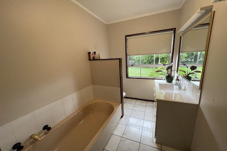 Photo of property in 295 Wooldridge Road, Harewood, Christchurch, 8051