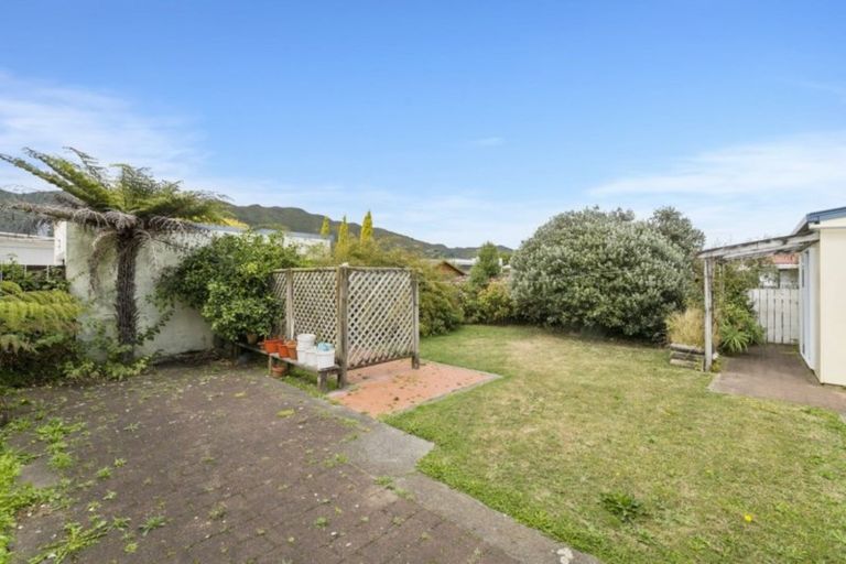 Photo of property in 8 Meadows Avenue, Waiwhetu, Lower Hutt, 5010