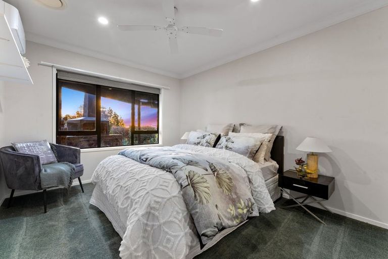 Photo of property in 13 Tanah Merah Drive, Papakura, 2110