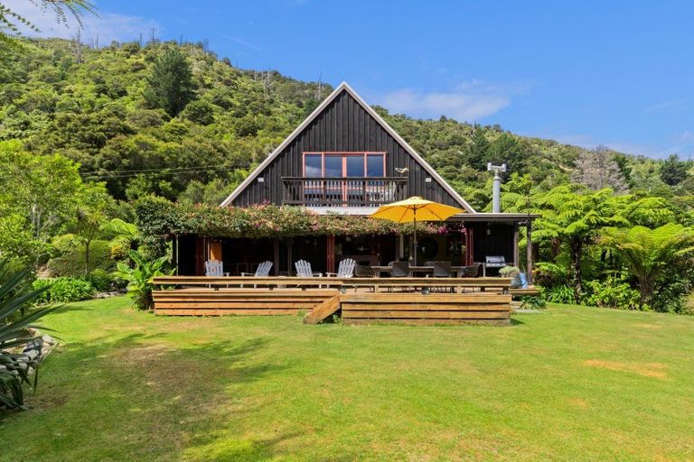 Photo of property in 102 Te Mahia Road, Te Mahia, Marlborough Sounds, 7282