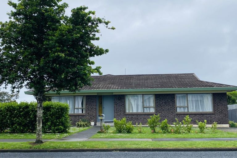 Photo of property in 1/60 Sandspit Road, Cockle Bay, Auckland, 2014