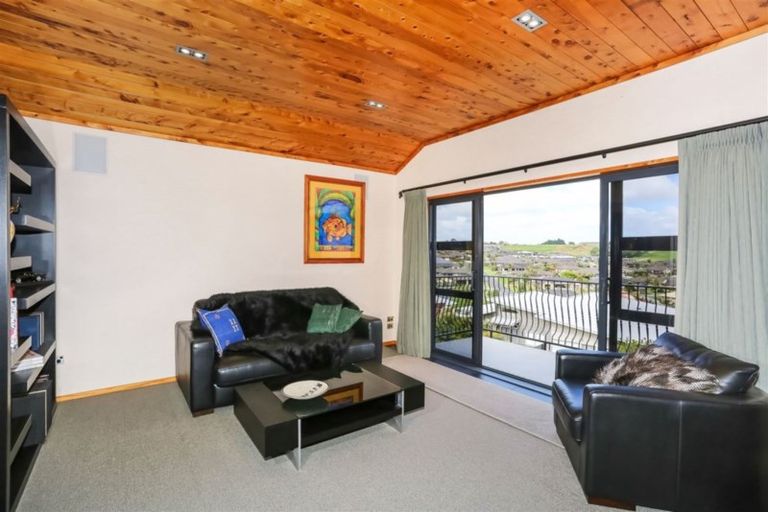 Photo of property in 24 Grace James Road, Pukekohe, 2120