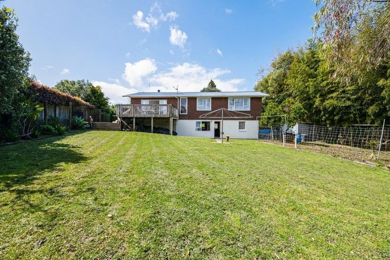 Photo of property in 9 Boler Place, New Lynn, Auckland, 0600